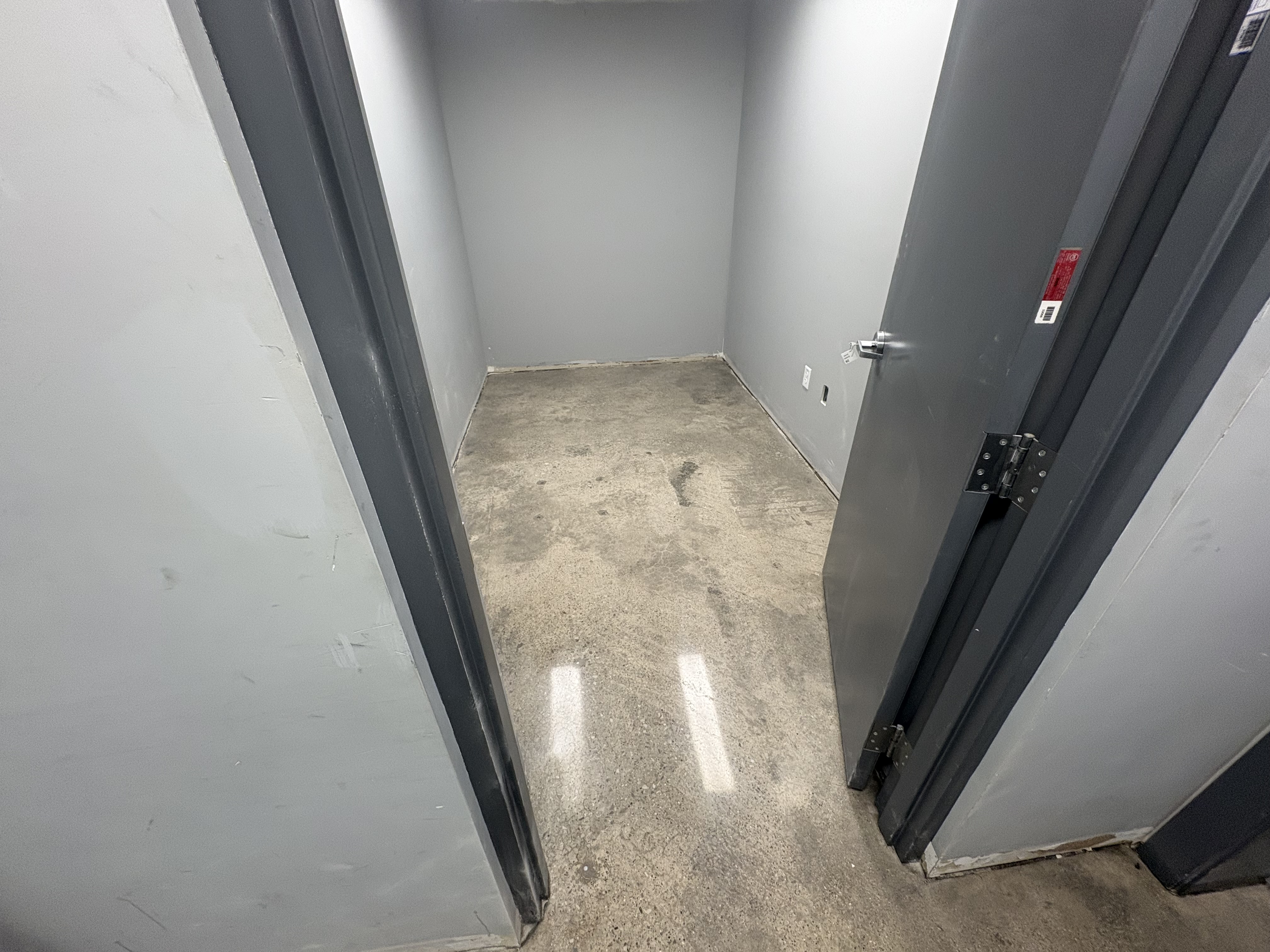 Small room floor after polishing